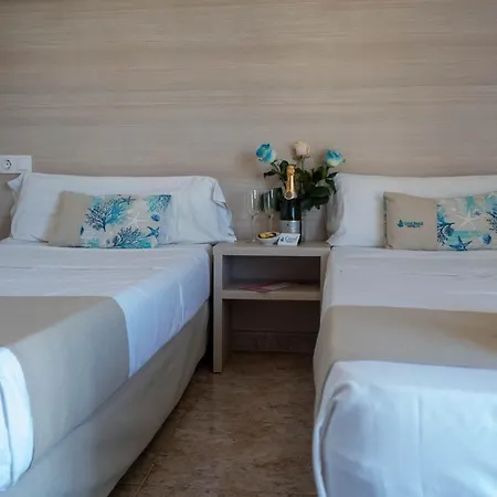 Coral House & Food (adults Only) 2*