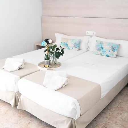 Coral House & Food (adults Only)