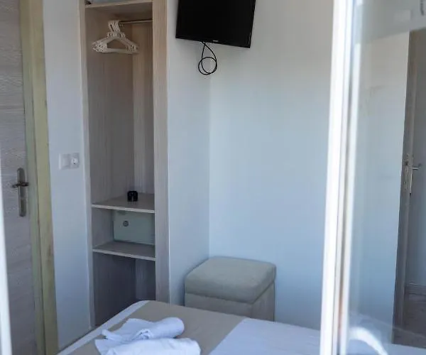 Coral House & Food (adults Only) Отель