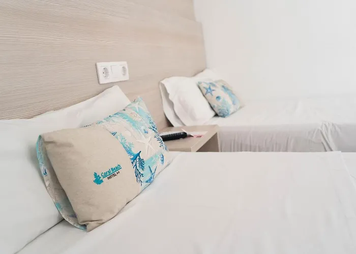 Coral House & Food (adults Only)