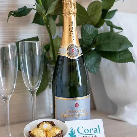 Coral House & Food (adults Only) بلايا ذي بالما