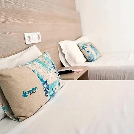 Coral House & Food (adults Only) بلايا ذي بالما