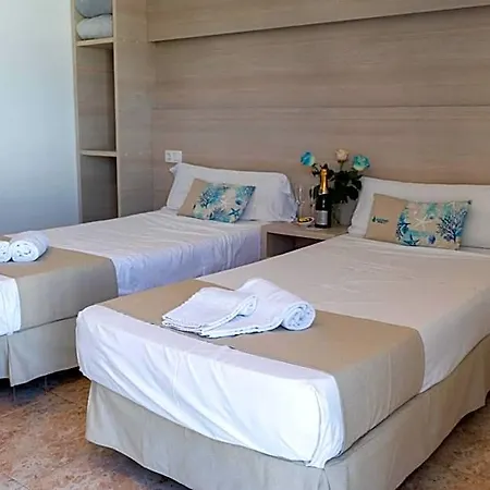 Coral House & Food (adults Only) فندق 2*