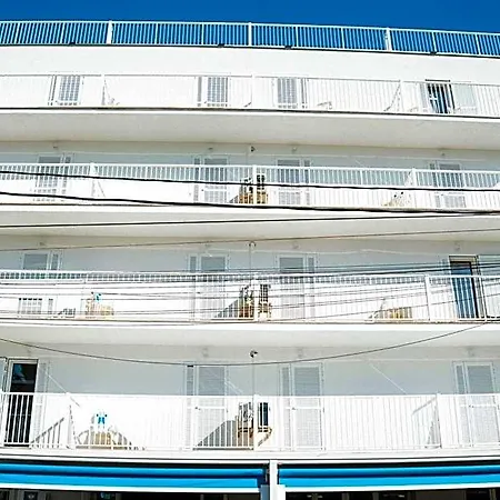 Coral House & Food (adults Only) فندق