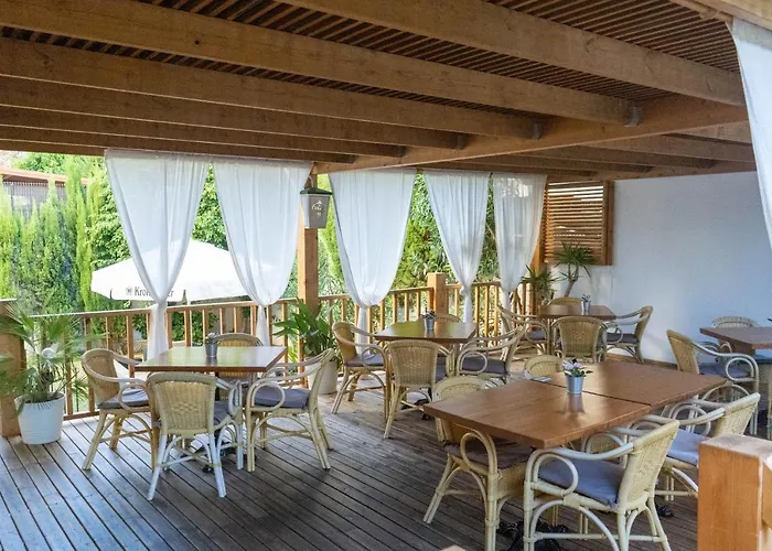 Hotel Coral House & Food (adults Only)