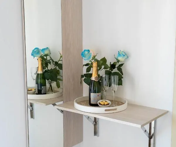 Coral House & Food (adults Only)