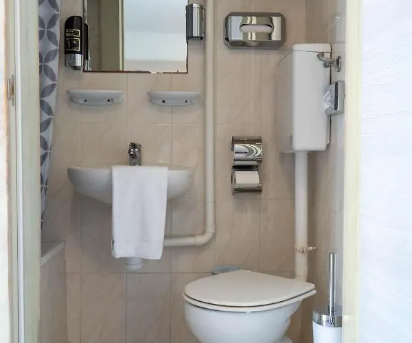 Hotel Coral House & Food (adults Only)